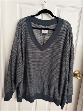 American Eagle Blue Waffle V-Neck Sweater